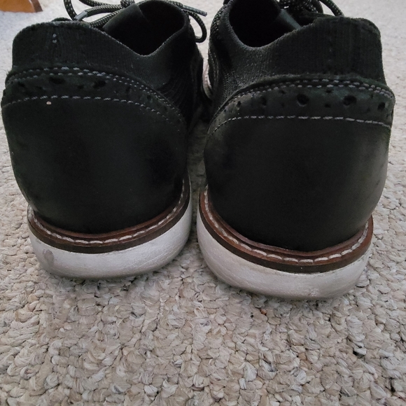 Johnston & Murphy Men\'s XC4 Dress Shoes Comfort System Size 9.5?